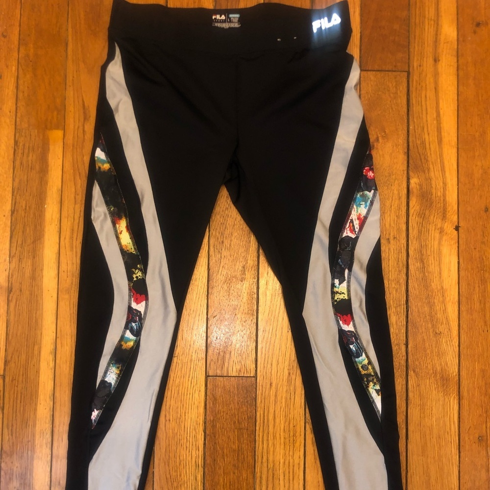 FILA Sport Colorblock Floral Print Curved Panel Athletic Leggings - Picture 3 of 11